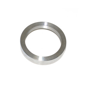 Distanční vložka hřídele náboje