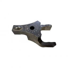 Svorka vstřikovače paliva