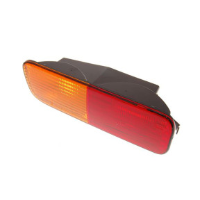 Levé zadní světlo v nárazníku